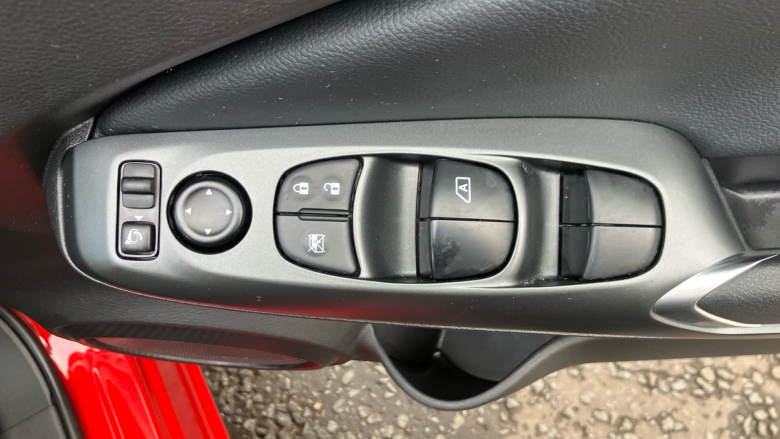 Nissan Juke 1.0 DiG-T Acenta Premium 5dr Petrol Hatchback